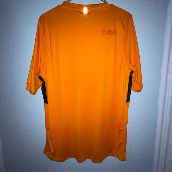 Nike Men’s Running Tee Size L - Picture 4 of 4